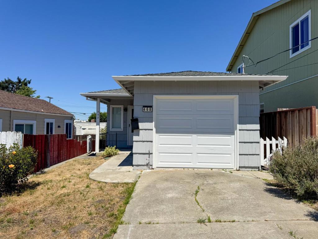 468 Acacia Avenue
