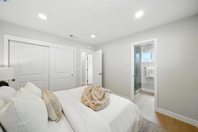5525 Roosevelt Pl, Fremont CA: https://media.crmls.org/mediaz/1ad7001d-d7cb-4442-8237-fed16c5bd3a0.jpg