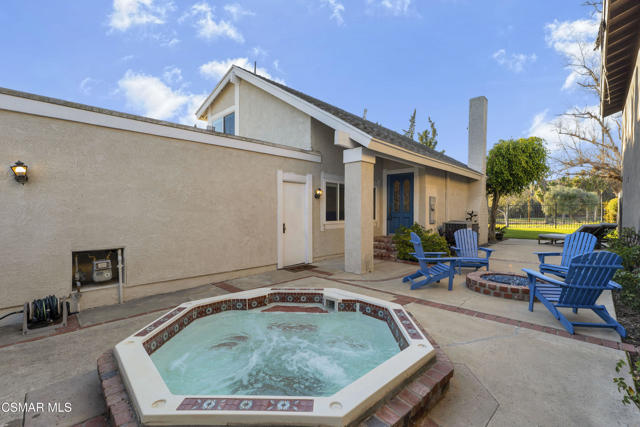 5757 Lake Lindero Drive, Agoura Hills CA: https://media.crmls.org/mediaz/1ad718cb-977b-44a6-8917-b7796d93d8e0.jpg