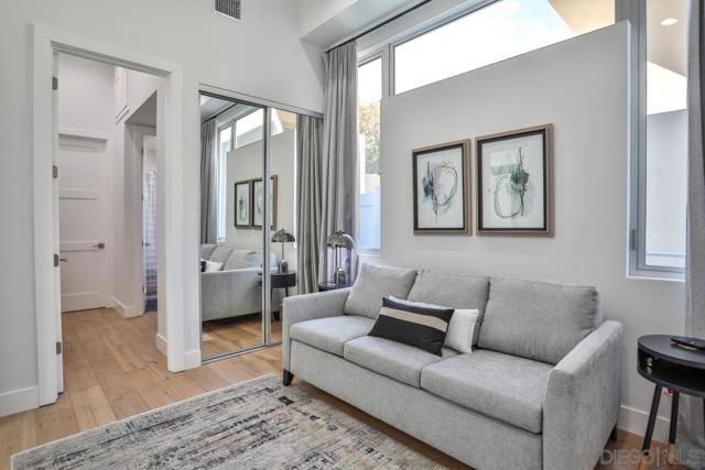 Image 19 of 71 For 4545 Newport Avenue