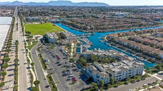 4346 Tradewinds Drive, Oxnard CA: https://media.crmls.org/mediaz/1ad80c22-e1a3-480d-a259-c509b0a2cc0f.jpg