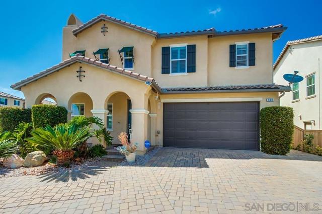 908 Hydra Ct, San Marcos CA: https://media.crmls.org/mediaz/1ad81019-f4ed-4b69-8fa5-2aeee41e1413.jpg