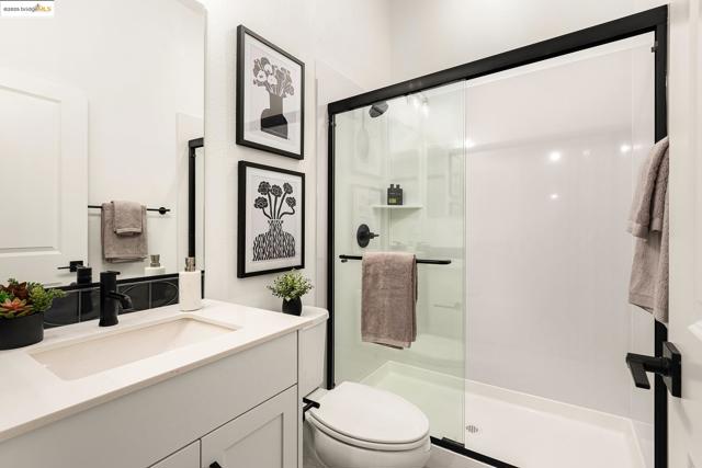28946 Parkridge Lp, Hayward CA: https://media.crmls.org/mediaz/1ad8431f-6e7f-444f-83b3-0845a5761a6c.jpg