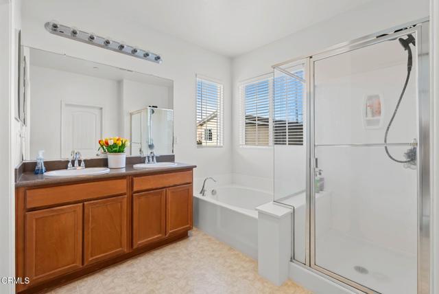 Detail Gallery Image 29 of 39 For 511 Nile River Dr, Oxnard,  CA 93036 - 4 Beds | 4 Baths