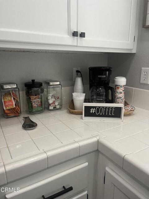 Detail Gallery Image 5 of 23 For 1027 Corte Primavera, Oxnard,  CA 93030 - 3 Beds | 2/1 Baths