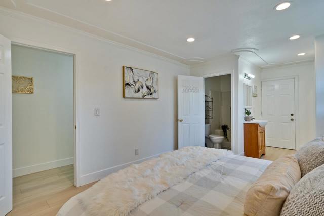 764 4th Avenue, Redwood City CA: https://media.crmls.org/mediaz/1adb0486-1ee1-4394-902a-d00eace44911.jpg