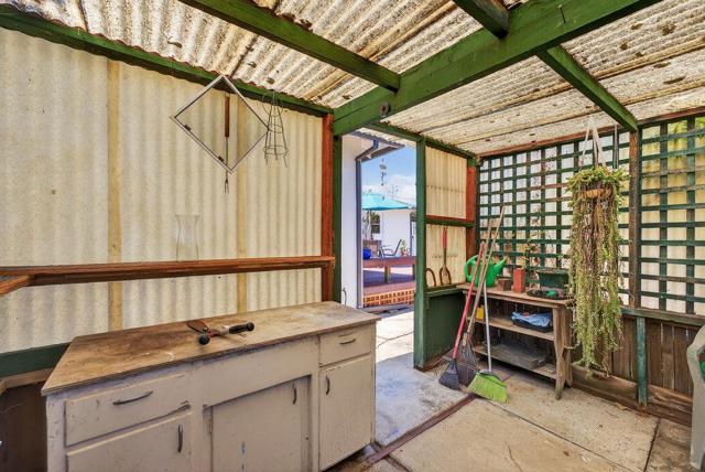 512 California Avenue, Santa Cruz CA: https://media.crmls.org/mediaz/1adb3499-ac1e-4a04-b8da-525970810f9f.jpg
