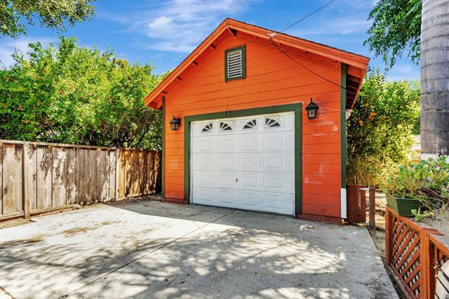 124 S 24th Street, San Jose CA: https://media.crmls.org/mediaz/1adb7ebb-4c8f-4a2a-8562-89c7a48b5b54.jpg