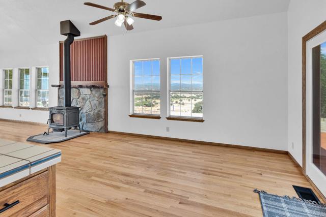 70500 Bradley Lockwood Road, Lockwood CA: https://media.crmls.org/mediaz/1adc505a-9fc2-4b75-8653-1346f283bc7d.jpg