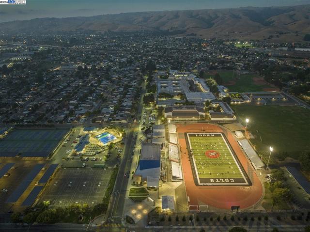 2656 Hilton St, Union City CA: https://media.crmls.org/mediaz/1ade01ea-059a-42c7-b891-93c1bd810463.jpg