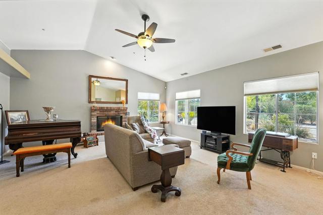 Detail Gallery Image 12 of 38 For 23502 Bassett Way, Ramona,  CA 92065 - 4 Beds | 2 Baths