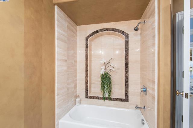 3029 Alburni Ct, Pleasanton CA: https://media.crmls.org/mediaz/1ae1bfb6-7822-4fd2-b050-60448d7ecd5e.jpg
