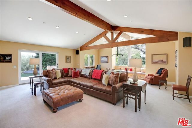 4099 Creciente Drive, Santa Barbara CA: https://media.crmls.org/mediaz/1ae2720b-948d-41dc-a862-ddfe7ce35abf.jpg