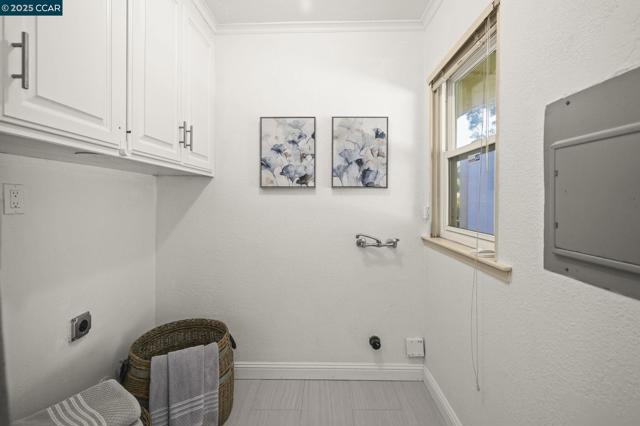 3698 De Rosa Ct, Concord CA: https://media.crmls.org/mediaz/1ae2791f-24b9-47ea-92ba-2e61bfb4bfa8.jpg
