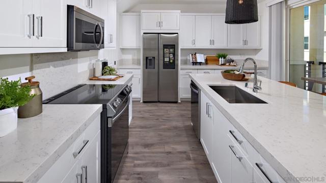 852 Makani Street, Chula Vista CA: https://media.crmls.org/mediaz/1ae30e06-fe62-40c6-9b6e-8d4aa1d7e0cc.jpg