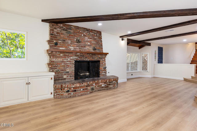 2058 Lyans Drive, La Canada Flintridge CA: https://media.crmls.org/mediaz/1ae394b3-5ed9-4456-b663-e5b1a47836c3.jpg