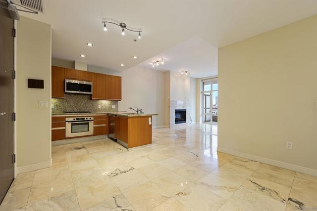 550 Front St., San Diego CA: https://media.crmls.org/mediaz/1ae46b9d-3c4f-4ea9-bad1-ae73dbac912a.jpg