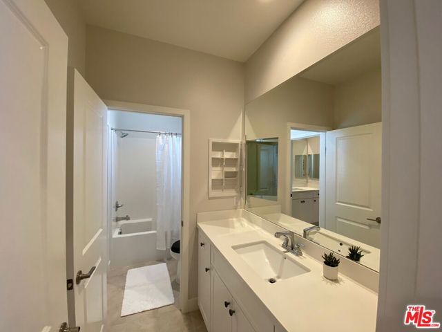 18648 Juniper Springs Drive, Canyon Country CA: https://media.crmls.org/mediaz/1ae4eea6-402c-468d-b9a1-43846a9f19fa.jpg