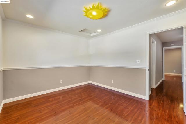 5333 Park Highlands Blvd, Concord CA: https://media.crmls.org/mediaz/1ae4f607-e88e-41ed-8472-335cd2371d5b.jpg