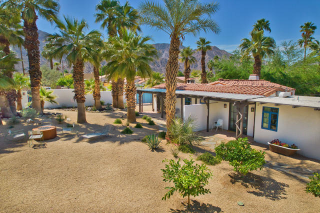 52862 Eisenhower Drive Drive, La Quinta CA: https://media.crmls.org/mediaz/1ae558d2-db0a-41c3-9848-55f22a720749.jpg