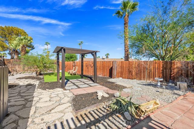 2200 N Carillo Road, Palm Springs, CA 92262