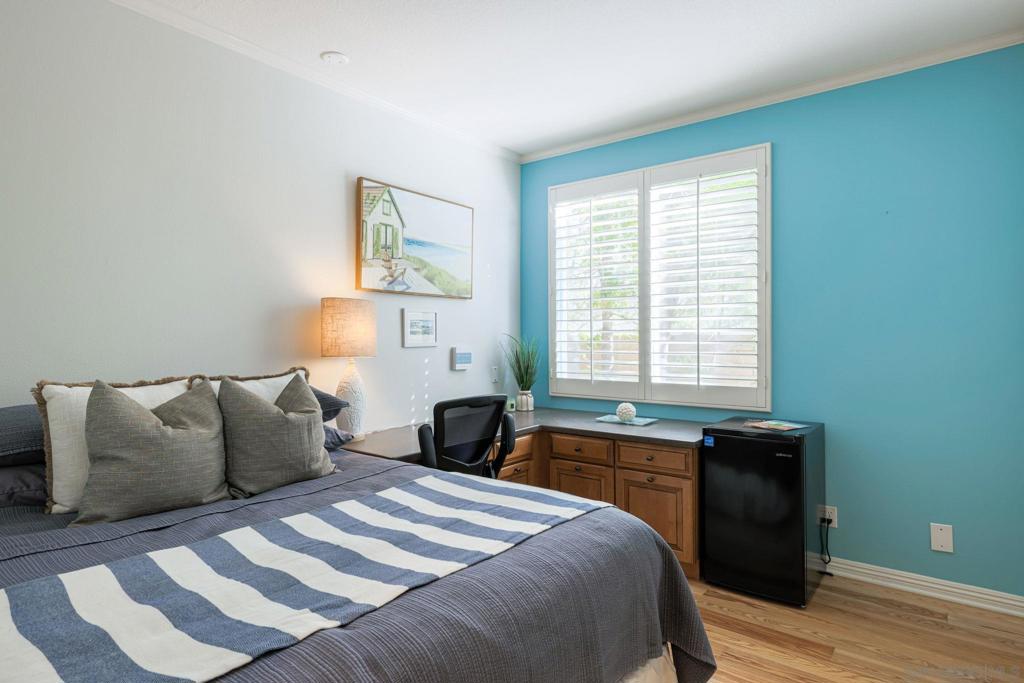 MLS #250033578SD img 15