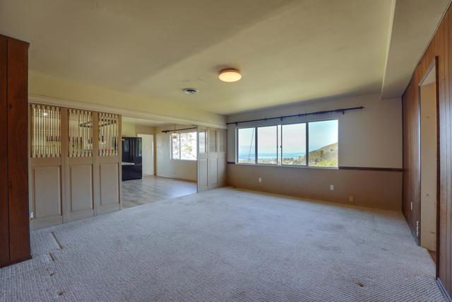 5995 La Jolla Corona Dr., La Jolla CA: https://media.crmls.org/mediaz/1ae71e1a-3975-455e-aa9b-ae35a9657970.jpg