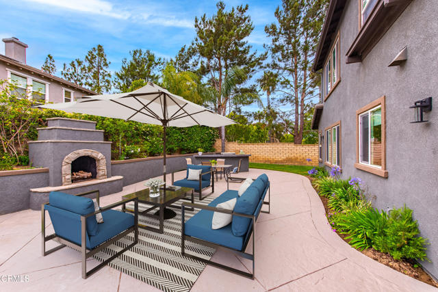 321 Town Forest Court, Camarillo CA: https://media.crmls.org/mediaz/1ae7c727-1815-49ed-8ebd-dc16b22f6d71.jpg