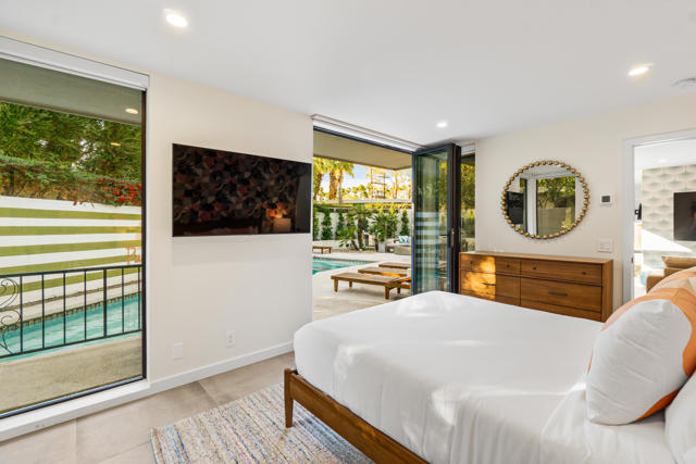130 W Racquet Club Road #308, Palm Springs, CA 92262
