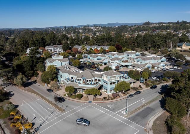 450 Seascape Resort Drive, Aptos CA: https://media.crmls.org/mediaz/1ae85d7e-cc4c-4f84-8dc9-f366f595ee50.jpg