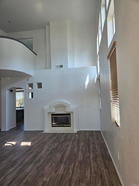 Detail Gallery Image 3 of 52 For 821 Verin Ln, Chula Vista,  CA 91910 - 5 Beds | 3 Baths