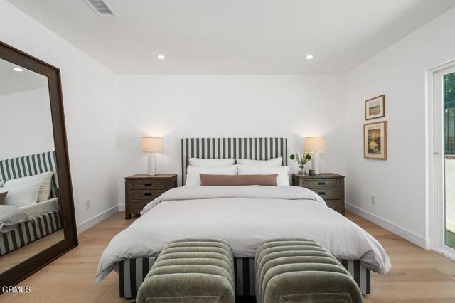1105 Fairview Drive, La Canada Flintridge CA: https://media.crmls.org/mediaz/1ae8d808-be86-4e1b-a406-709e81074f7c.jpg