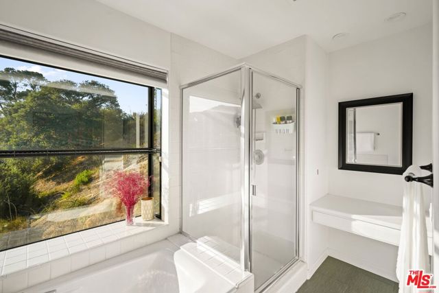3418 Dorothy Road, Topanga CA: https://media.crmls.org/mediaz/1ae8eeda-ae4e-4d78-acb4-4dece20e7b4b.jpg