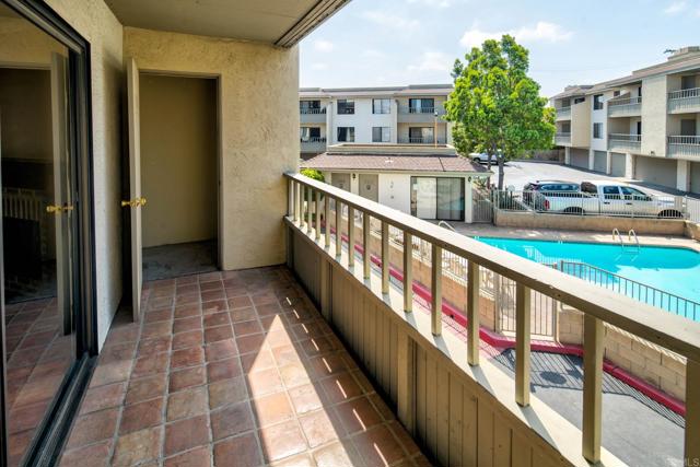 Detail Gallery Image 4 of 19 For 3215 Midway #703,  San Diego,  CA 92110 - 2 Beds | 2 Baths