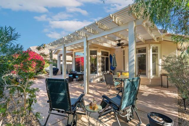 37395 Purple Shadow Road, Palm Desert CA: https://media.crmls.org/mediaz/1aea2b43-fa94-4094-aa18-1146266ee99b.jpg