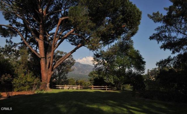 3914 Alta Vista Drive, La Canada Flintridge CA: https://media.crmls.org/mediaz/1aea6c20-dc23-43ea-acba-ffba9bece7e9.jpg