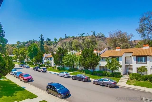 5025 Collwood Way, San Diego CA: https://media.crmls.org/mediaz/1aea7a95-2dc4-4e75-8808-40a32435b2c7.jpg