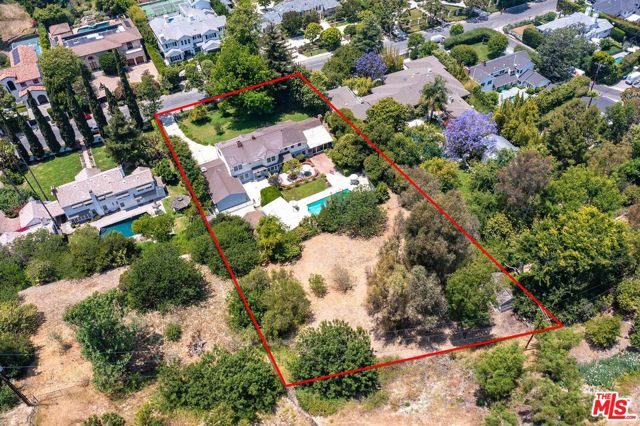 3734 Longridge Avenue, Sherman Oaks CA: https://media.crmls.org/mediaz/1aeac658-5213-4e96-903a-c819880a6bbe.jpg