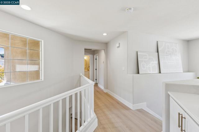24 Volterra Ct, Danville CA: https://media.crmls.org/mediaz/1aee2ac5-7c78-468b-8cbc-db6afd23ab39.jpg