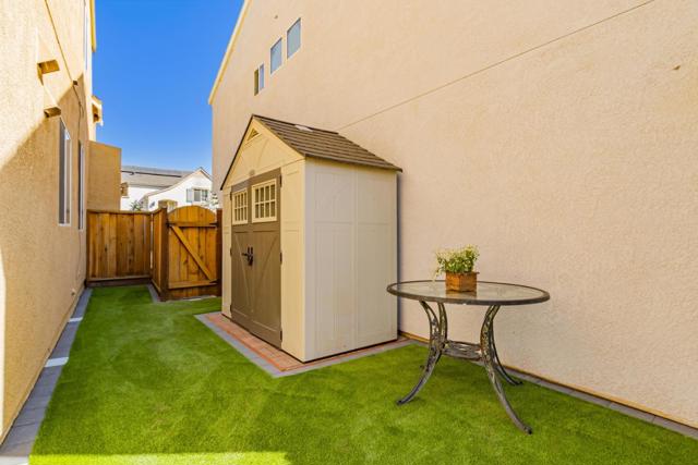 425 Knollcrest Avenue, San Jose CA: https://media.crmls.org/mediaz/1aee77a7-90af-4845-b8de-db39b0bd2bcb.jpg
