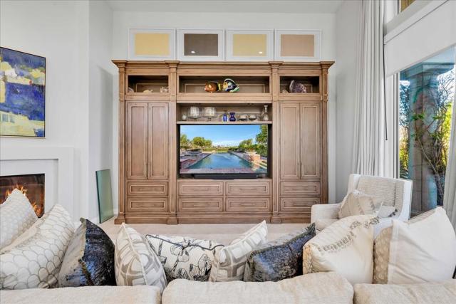 48385 Vista Calico, La Quinta CA: https://media.crmls.org/mediaz/1aee9fe6-e6a4-46cd-af29-bede3ba4cb65.jpg