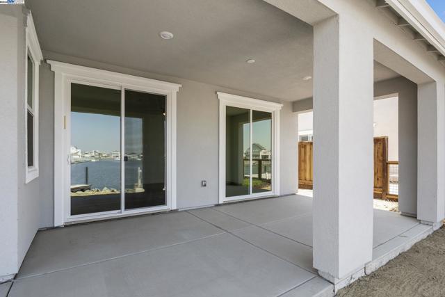 Image 15 of 17 For 11 Grey Whale Place
