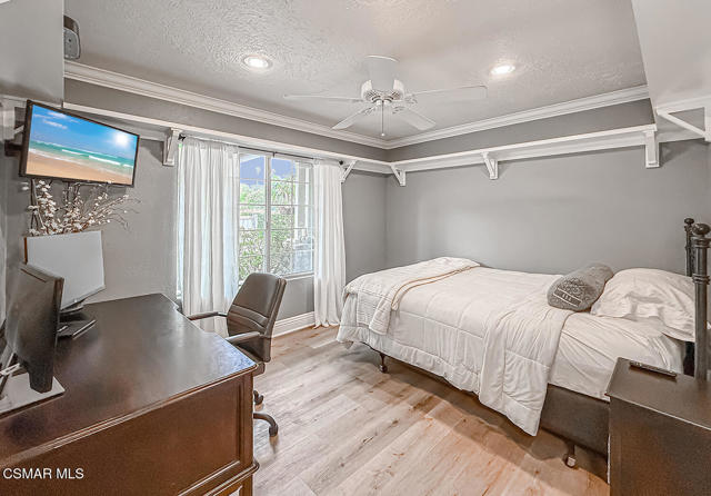 1888 El Monte Drive, Thousand Oaks CA: https://media.crmls.org/mediaz/1af01721-96bf-4981-bff1-2d7602fc3688.jpg