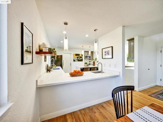 336 Washington Ave, Richmond CA: https://media.crmls.org/mediaz/1af02dae-6080-4f4c-979a-2a3377537ad9.jpg