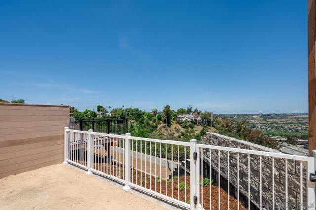 2954 Copley Ave, San Diego CA: https://media.crmls.org/mediaz/1af14145-23ed-48f9-9299-cb784b9b2bf9.jpg