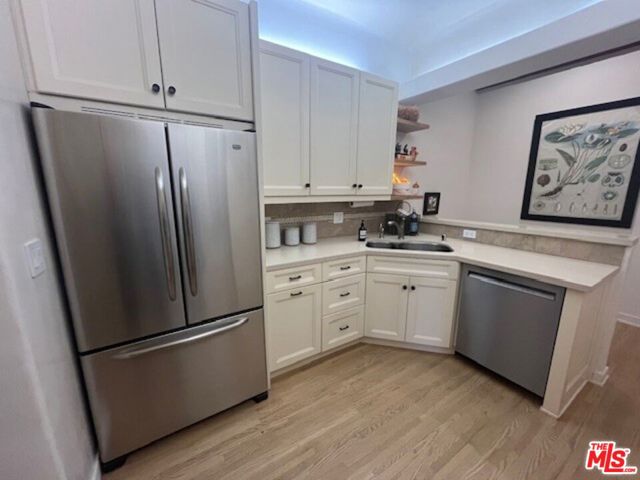 15500 W Sunset Boulevard, Pacific Palisades CA: https://media.crmls.org/mediaz/1af1c6a9-d9ee-40c3-8f06-d49790816b97.jpg