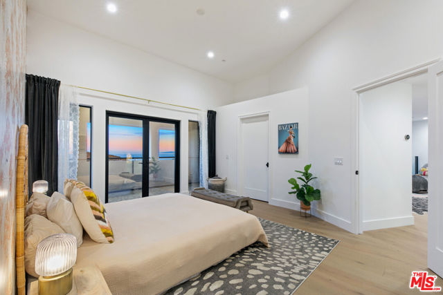 4756 Latigo Canyon Road, Malibu CA: https://media.crmls.org/mediaz/1af1dc1a-26fd-4737-aa85-77f2ec767d24.jpg