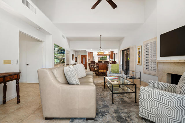 73256 Foxtail Lane, Palm Desert CA: https://media.crmls.org/mediaz/1af23a98-1817-49f4-8f9f-54e2b70f27f7.jpg