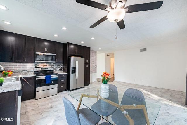 Detail Gallery Image 7 of 27 For 2250 N Goddard Ave, Simi Valley,  CA 93063 - 3 Beds | 2 Baths