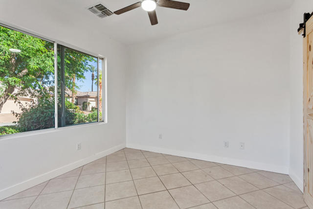 35677 Inverness Avenue, Palm Desert CA: https://media.crmls.org/mediaz/1af39847-84ba-4db5-8413-c1827183ffb3.jpg